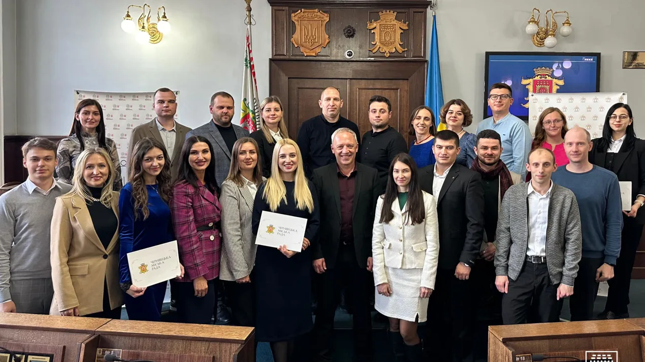 Молоді науковці ЧНУ отримали іменні стипендії Чернівецької міської ради