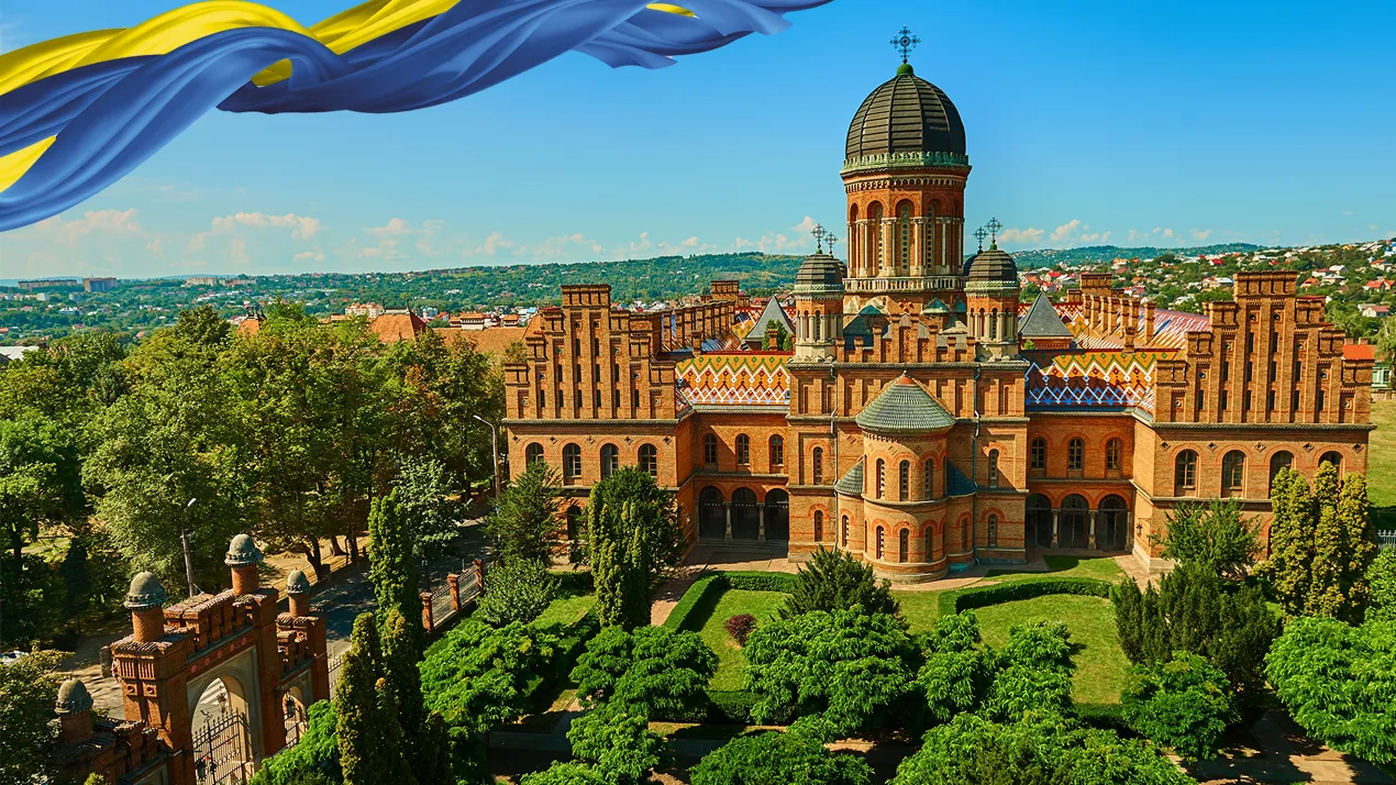 Святкове богослужіння у храмі Трьох Святителів