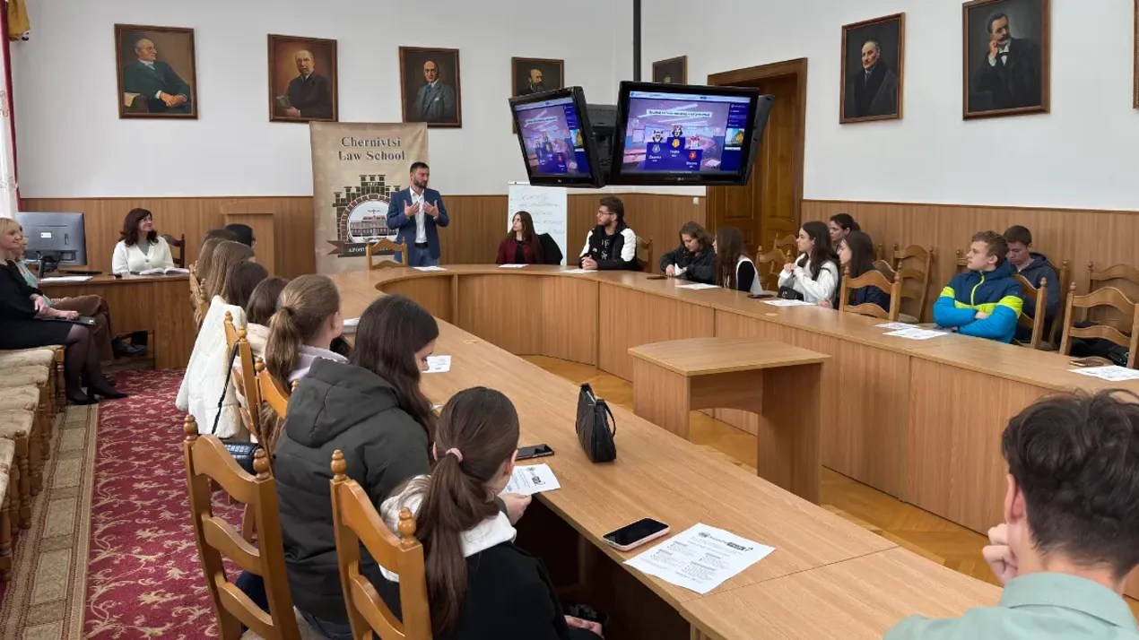 Юридичний факультет – майбутнім абітурієнтам: кроки назустріч!