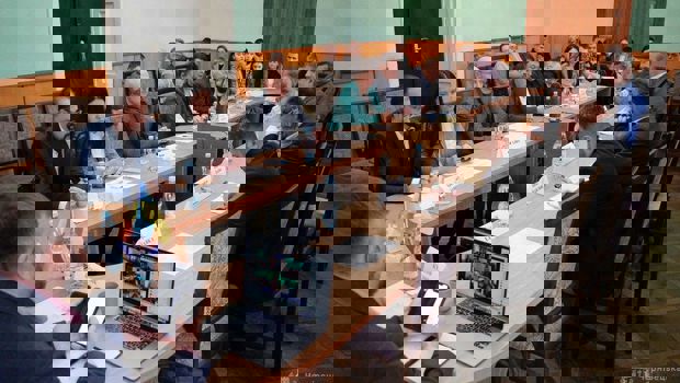 У Чернівцях обговорили, як Росія впливає на вибори в Республіці Молдова та Румунії через дезінформацію