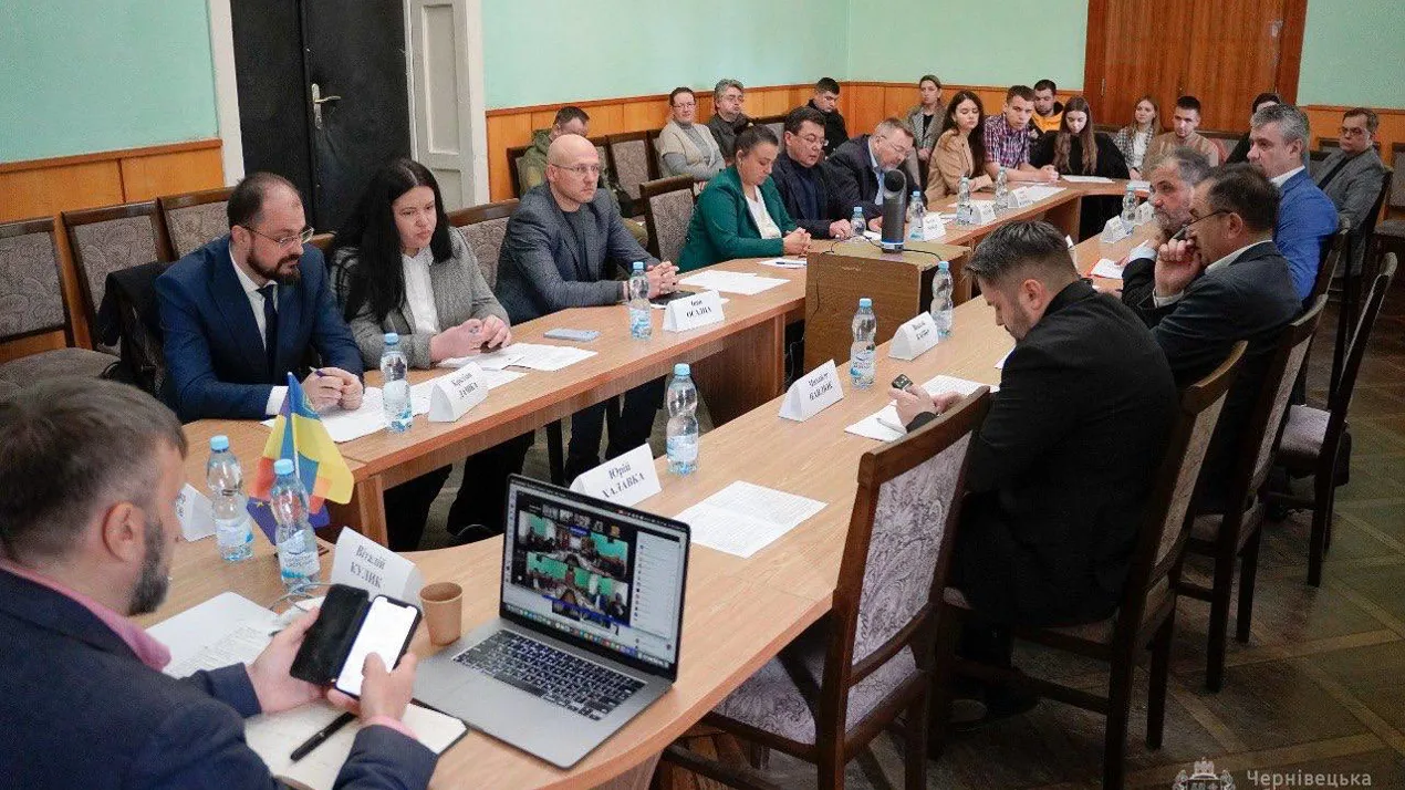 У Чернівцях обговорили, як Росія впливає на вибори в Республіці Молдова та Румунії через дезінформацію
