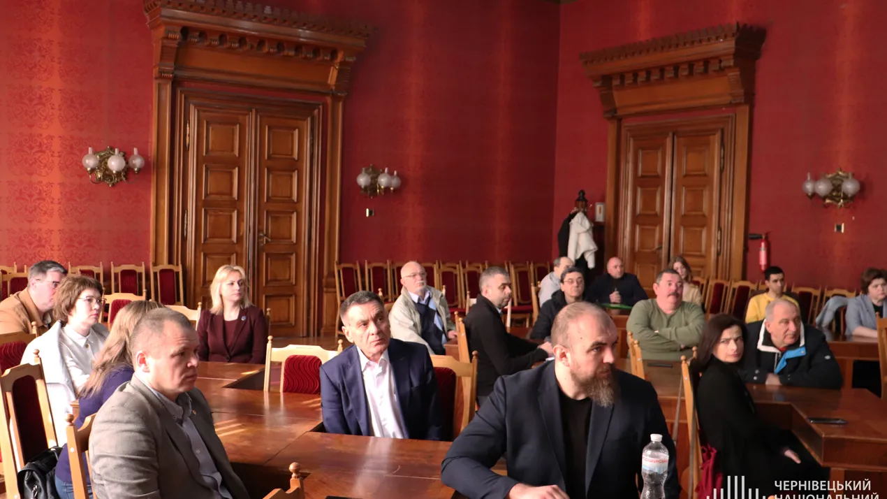 Зустріч представників кафедр, що забезпечують підготовку ІТ-фахівців, з виконавчим директором IТ Ukraine Association Костянтином Васюком та головою правління Chernivtsi ІТ Cluster Дмитром Шкільнюком.