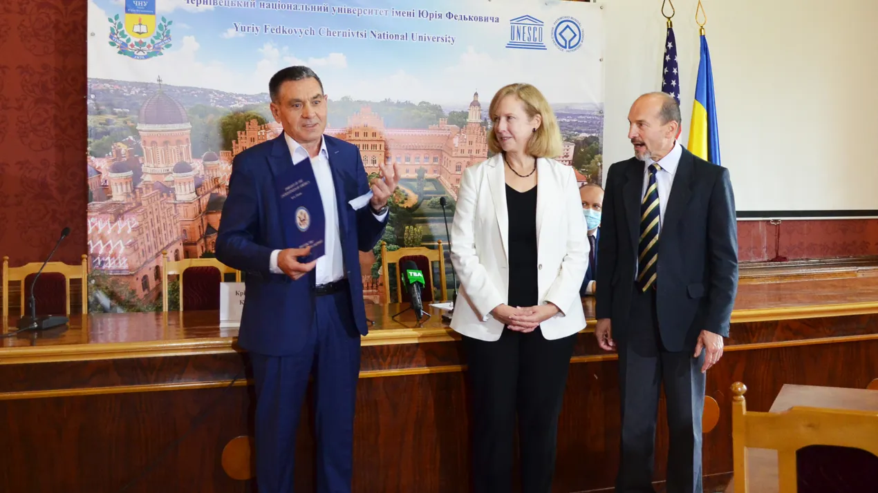 Вручення грантової угоди від Посольства США в Україні