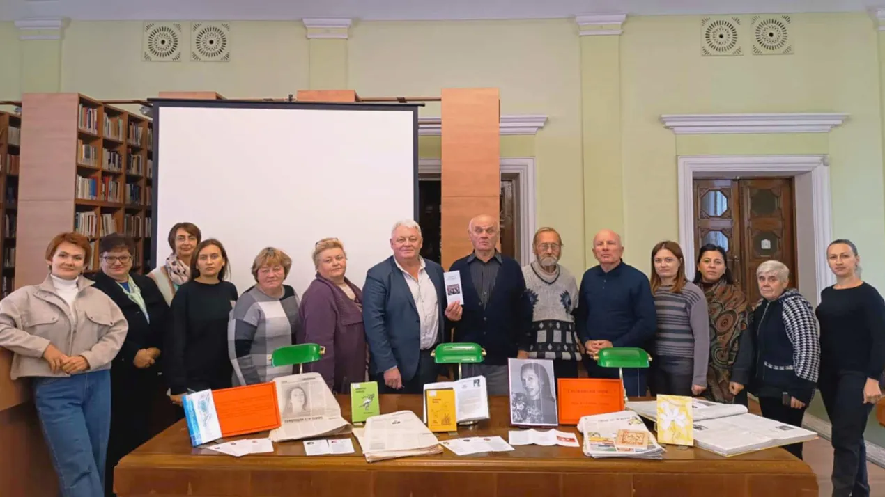 Її доля судила їй жити в слові…